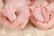 Twin Baby Names: Dos and Don'ts image