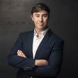 Julien Plouzeau, From Banking to VC, Multistage Investment Strategy, and a Deep Dive into the UAE Ecosystem – Ep.2, Season 3 image