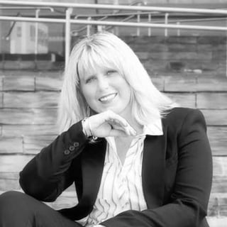 #73 Dawn Evans – Changing the Narrative