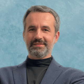 Thoughtful Edge, Episode 7: Interview with Ian Johnson, Fueling the Future – Striking the Balance between Customer Wants & Needs 