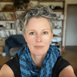 On Slowing Down & Looking Up with Kirsten Bradley 