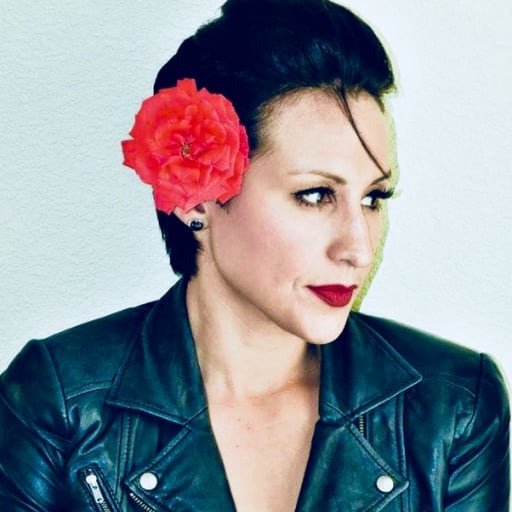 Blue-in-GreenPODCAST_#148_La Molly