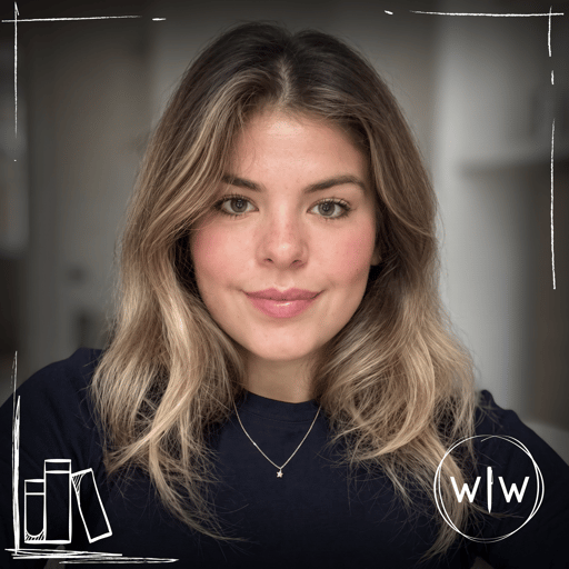 299 Mia Dakin | Literary Agent on Building a List, AI in Publishing & Querying Advice