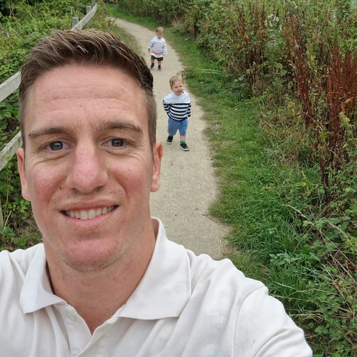 Hospitality to Tech Sales: Thijs's Journey