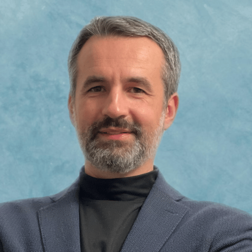 Thoughtful Edge, Episode 7: Interview with Ian Johnson, Fueling the Future – Striking the Balance between Customer Wants & Needs 