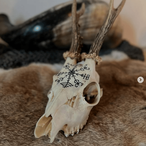 Exploring the Magic of Runes: Crafting, Divination, and Personal Connections in Witchcraft