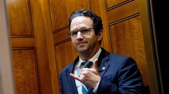 Sen. Brian Schatz wants permitting reform, but not like this image