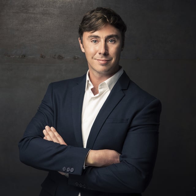 Julien Plouzeau, From Banking to VC, Multistage Investment Strategy, and a Deep Dive into the UAE Ecosystem – Ep.2, Season 3 image