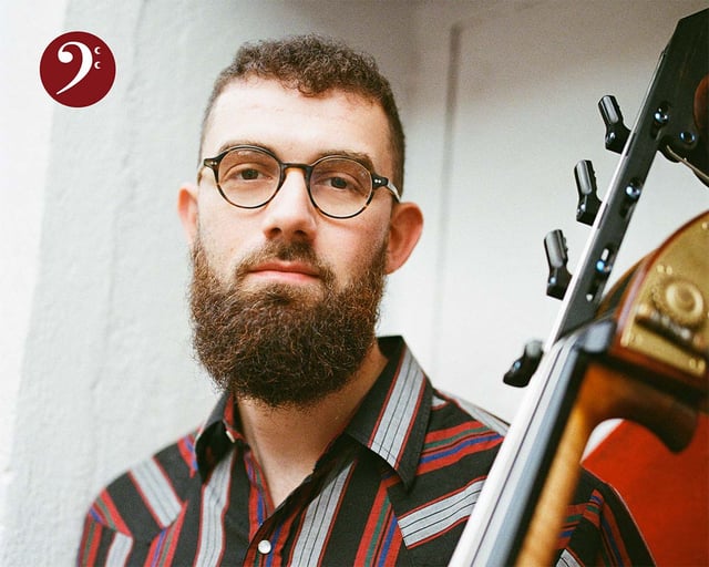 1065: From Choral Singing to Bass Fiddler - Nate Sabat’s Musical Journey image