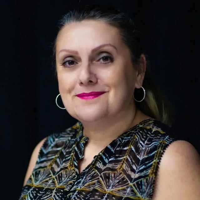 S1 E26 Karin Beasant - Paranormal Investigator, Paranormal Consultant, and Historical Researcher  image