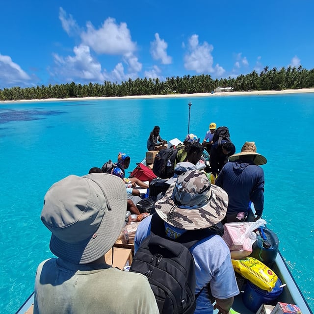 Episode 26: Will Arnett - Marshall Islands - Majuro, Ebeye, jambo to Lae image