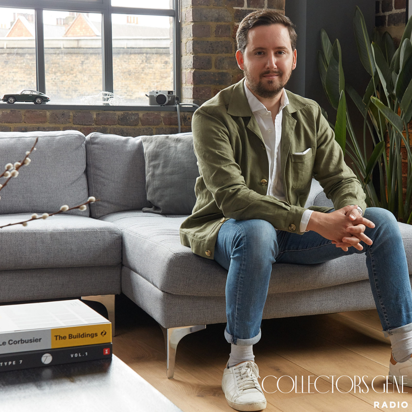 Silas Walton - Hermes Collecting With The Founder Of A Collected Man