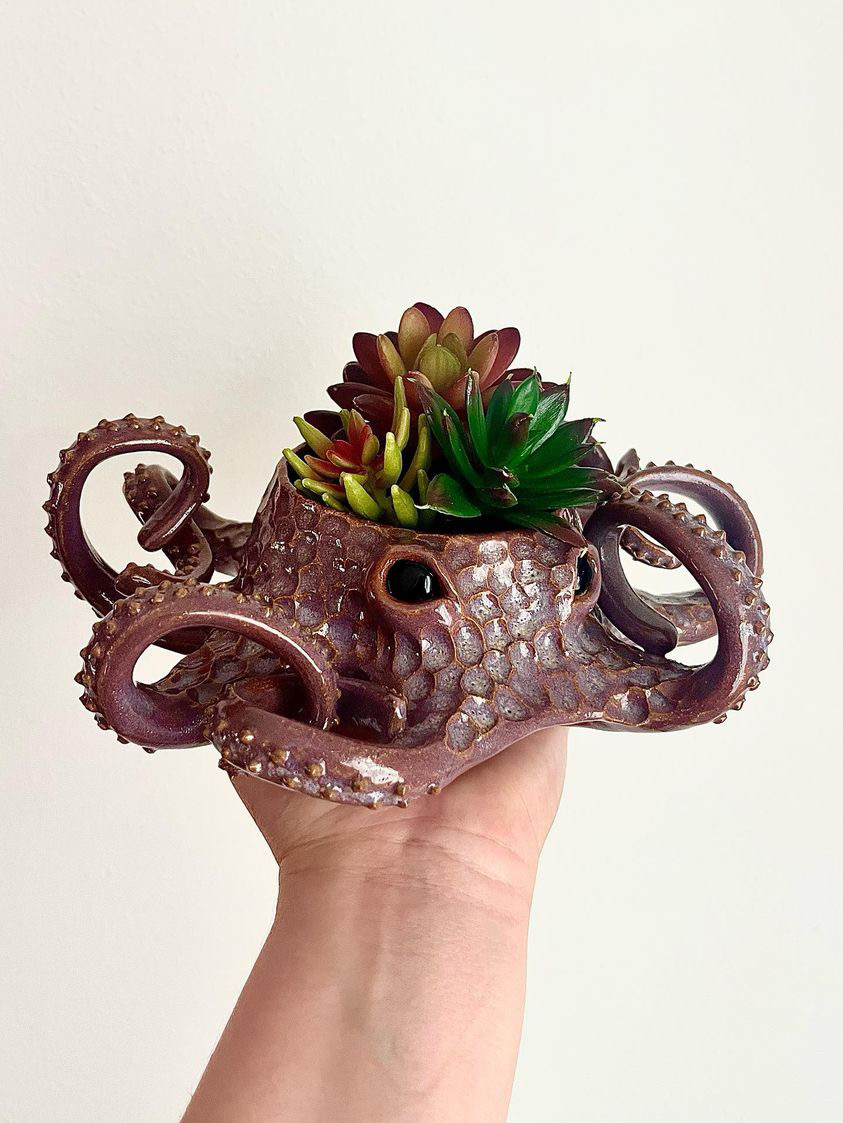 Shaping Your Pottery with Nic Torres