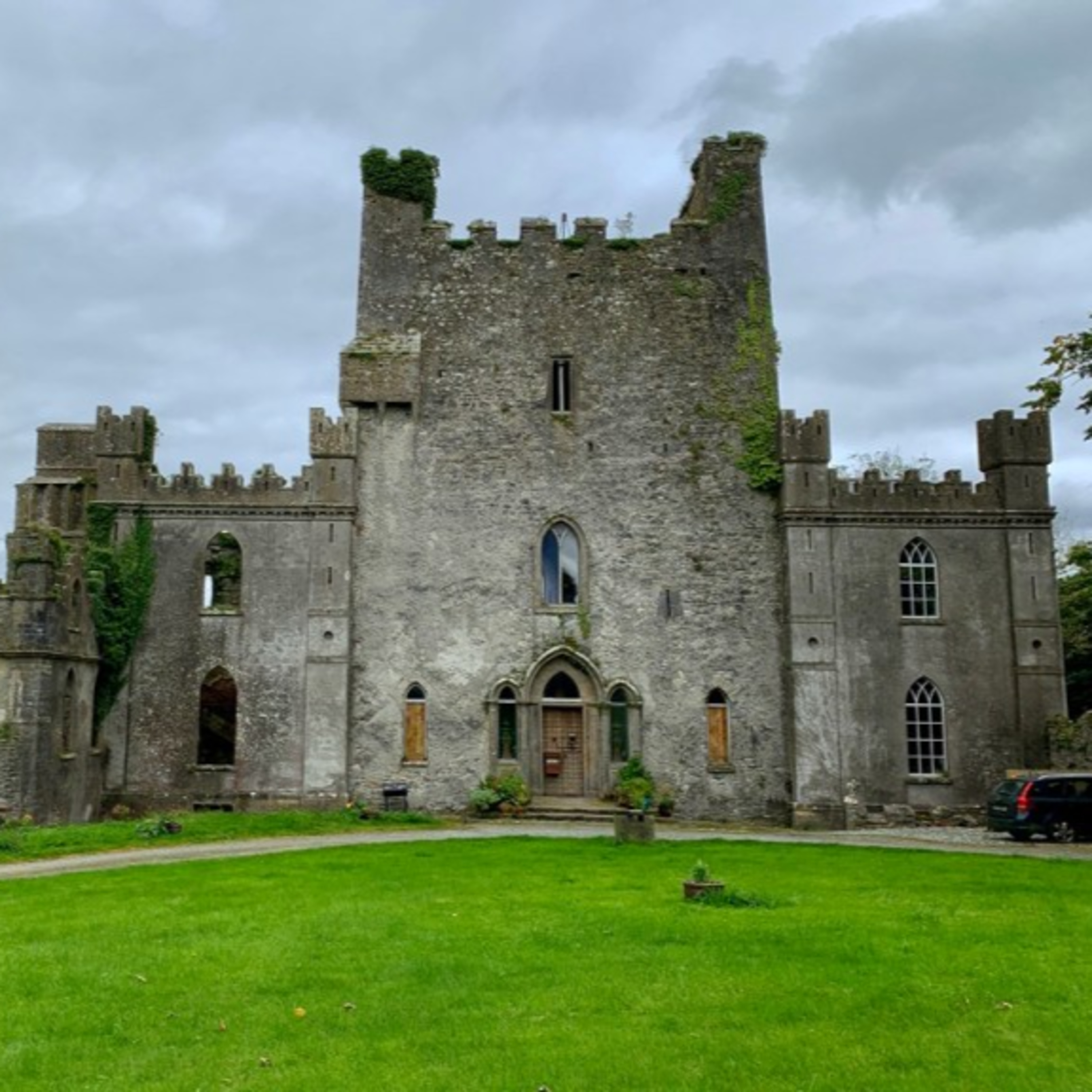 Castles & Cryptids